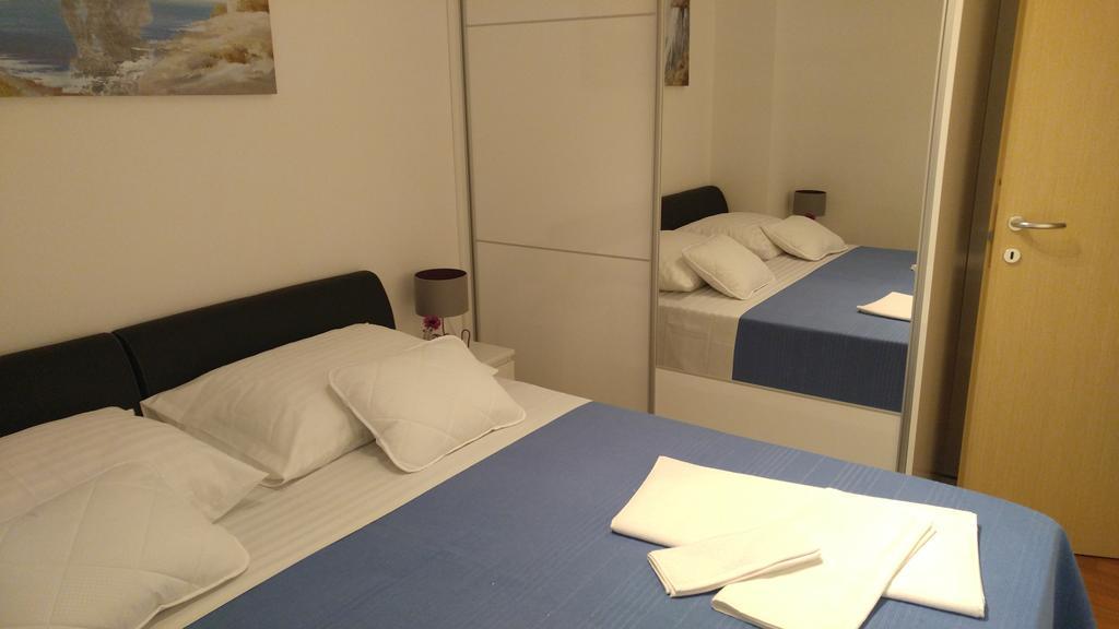 Penthouse Znjan Appartement Split Buitenkant foto